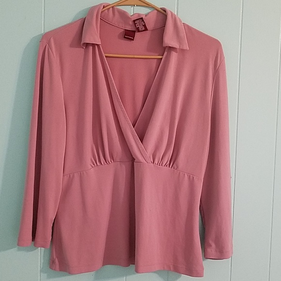 Merona Tops - 💫🌿Bubblegum pink low cut blouse🌼💫
